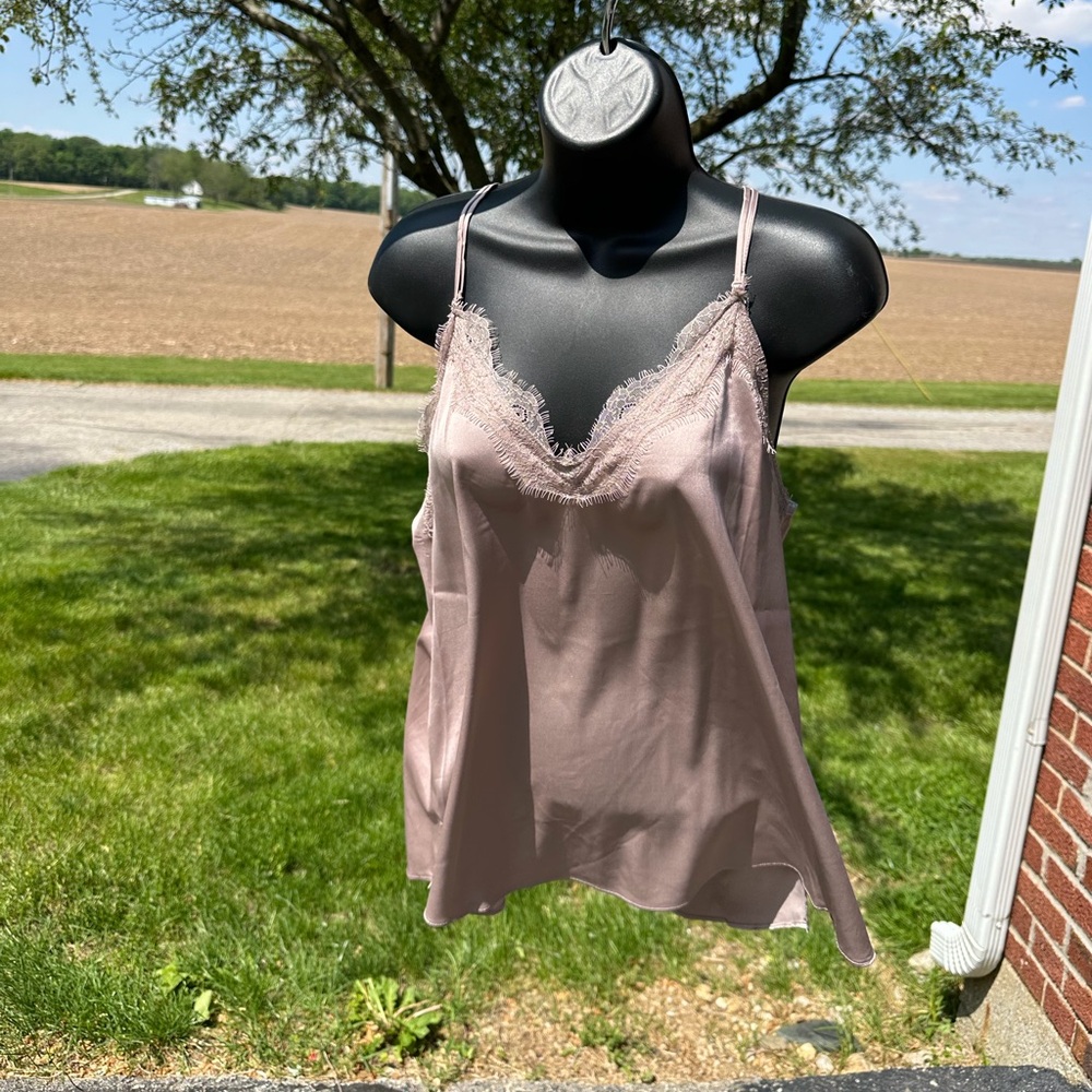 NWT - Boutique Inventory - Lace Tank